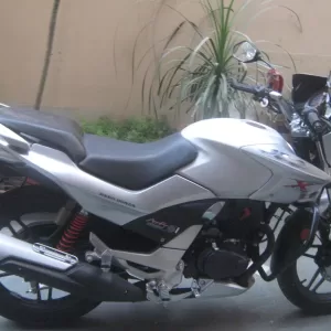 Sleek Shield: Silver Full Body Kit for Hero CBZ Xtreme OM | Upgrade & Protect